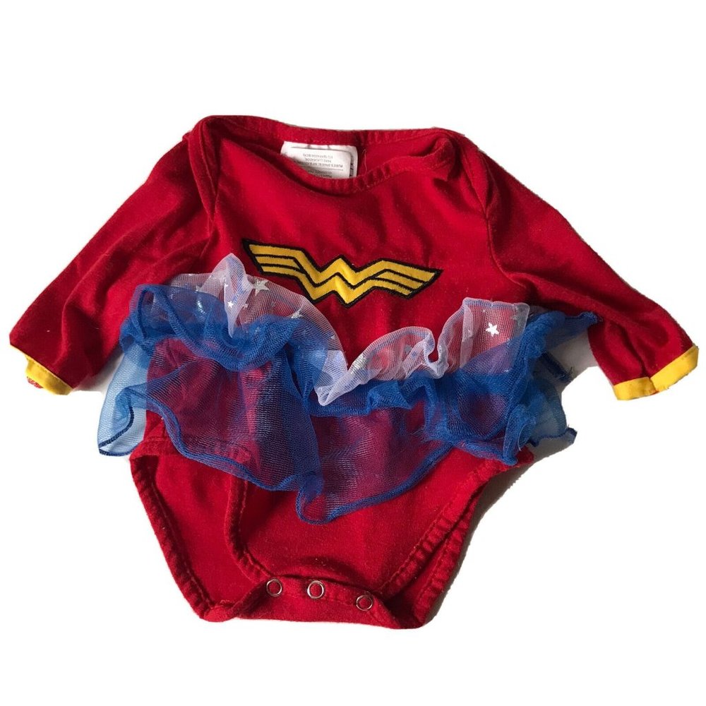 Wonder Woman costume one piece baby 0-6‎ mon no cape
